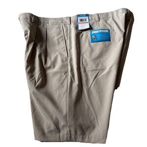 PGA tour shorts Beige Size 42 NWT UPF 50